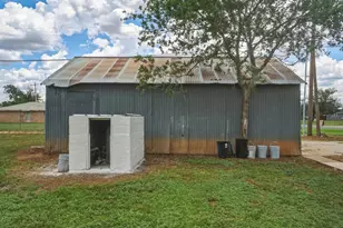 111 Rose, Merkel, TX 79536 - Photo 35