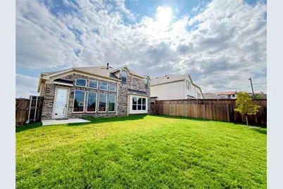 323 Butternut Way, Irving, TX 75063 - Photo 33