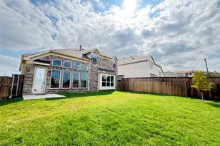 323 Butternut Wy, Irving, TX 75063 - Photo 33