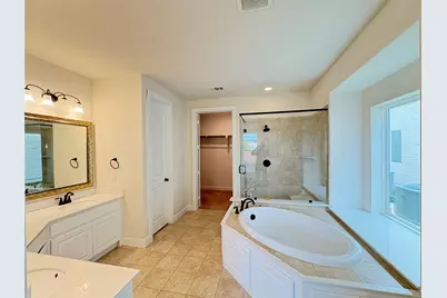 323 Butternut Way, Irving, TX 75063 - Photo 19