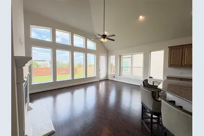 323 Butternut Way, Irving, TX 75063 - Photo 15