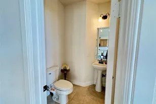 323 Butternut Wy, Irving, TX 75063 - Photo 17