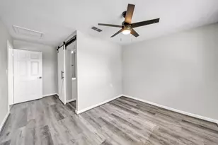 600 N Mill St, Bowie, TX 76230 - Photo 9