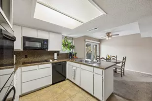 2709 Hedgeway Dr, Arlington, TX 76016 - Photo 9