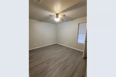 217 E Craven Avenue #A & B, Lacy Lakeview, TX 76705 - Photo 7