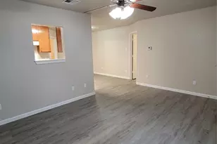 217 E Craven Ave, Lacy Lakeview, TX 76705 - Photo 9