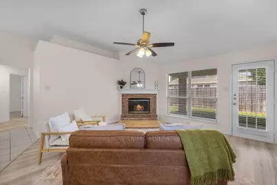 10601 Aransas Drive, Fort Worth, TX 76131 - Photo 11