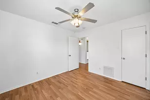 2727 Gold Rush Ln, Carrollton, TX 75007 - Photo 25