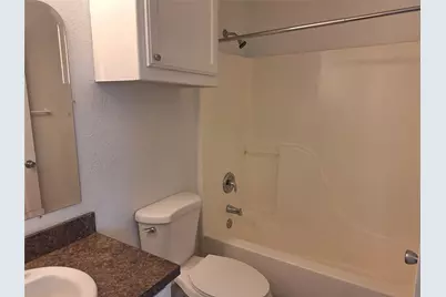 2621 Lee Avenue #B, Fort Worth, TX 76164 - Photo 9