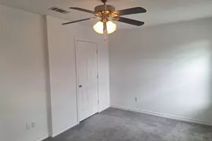 2621 Lee Ave, Fort Worth, TX 76164 - Photo 13