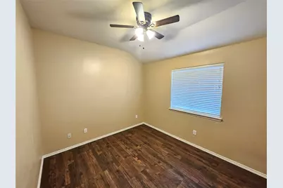 3235 Guadaloupe, Grand Prairie, TX 75054 - Photo 25