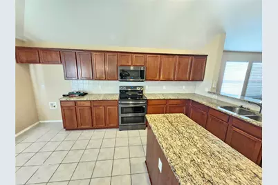 3235 Guadaloupe, Grand Prairie, TX 75054 - Photo 13