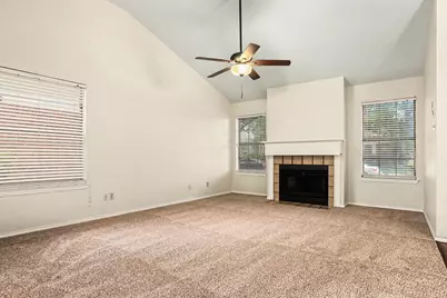 1011 Astaire Avenue, Duncanville, TX 75137 - Photo 5