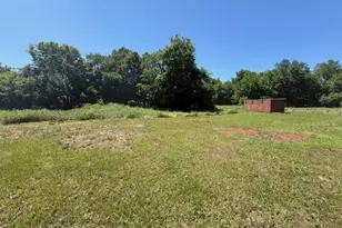 101 1/2 Harvey St, Annona, TX 75550 - Photo 3