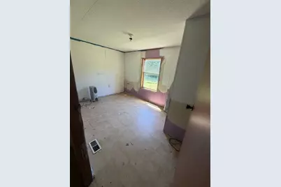 101 1/2 Harvey Street, Annona, TX 75550 - Photo 5