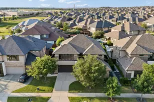 636 Benalla Dr, Frisco, TX 75036 - Photo 33