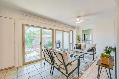 1913 Middle Glen Drive, Carrollton, TX 75007 - Photo 33