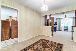 1132 N Irving Heights Dr, Irving, TX 75061 - Photo 5