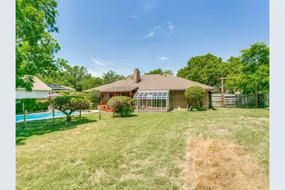 1132 N Irving Heights Drive, Irving, TX 75061 - Photo 3