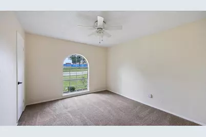 2102 E Timberview Lane, Arlington, TX 76014 - Photo 13