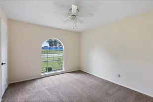 2102 E Timberview Ln, Arlington, TX 76014 - Photo 13