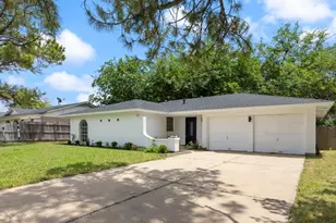 2102 E Timberview Ln, Arlington, TX 76014 - Photo 1