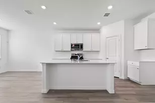 952 Dustwood Dr, Fort Worth, TX 76052 - Photo 11