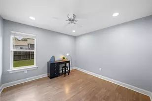 1228 Jones St, Greenville, TX 75401 - Photo 15