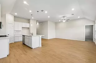 13041 Limestone St, Providence Village, TX 76227 - Photo 11