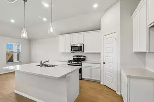 13041 Limestone St, Providence Village, TX 76227 - Photo 3