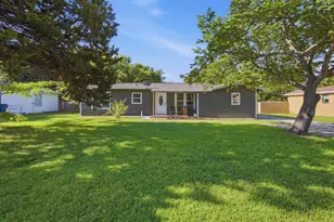 1512 Vine St, Bridgeport, TX 76426 - Photo 3