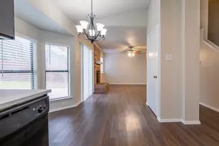 2239 Turf Club Dr, Arlington, TX 76017 - Photo 9