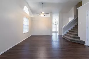2239 Turf Club Dr, Arlington, TX 76017 - Photo 5