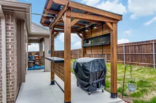 1000 Brenham Dr, Godley, TX 76044 - Photo 25