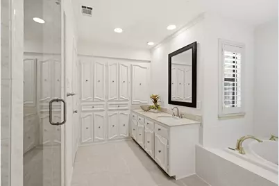 9223 Club Glen Drive, Dallas, TX 75243 - Photo 21