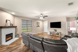 230 Colt Dr, Waxahachie, TX 75165 - Photo 3