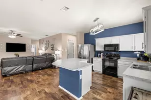 230 Colt Dr, Waxahachie, TX 75165 - Photo 11