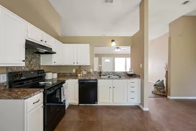 4756 Hollow Tree Drive, Arlington, TX 76018 - Photo 15