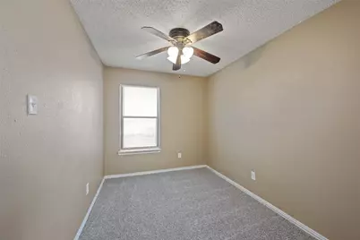 4756 Hollow Tree Drive, Arlington, TX 76018 - Photo 9