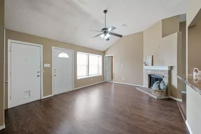4756 Hollow Tree Drive, Arlington, TX 76018 - Photo 7