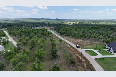 8317 W Landings Road, Granbury, TX 76049 - Photo 5