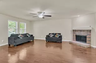 1312 Elkford Ln, Fort Worth, TX 76247 - Photo 3