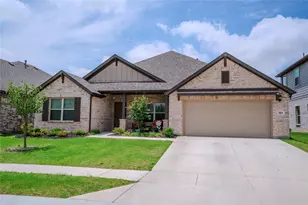 404 Eaton Dr, Justin, TX 76247 - Photo 3