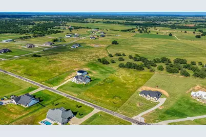 2013 Swallowtail Ct, Poolville, TX 76487 - Photo 3