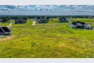 2013 Swallowtail Ct, Poolville, TX 76487 - Photo 11