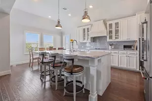 536 Inwood St, Benbrook, TX 76126 - Photo 9