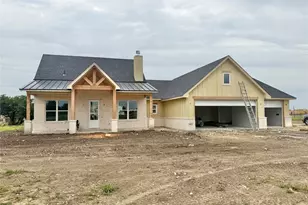 2012 Collin St, Weatherford, TX 76085 - Photo 1