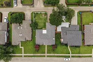 1315 Silver Maple Dr, Carrollton, TX 75007 - Photo 39