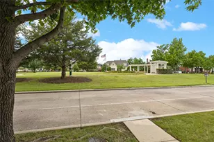 6016 Frost St, North Richland Hills, TX 76180 - Photo 3