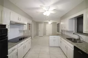 2203 Glen Forest Ln, Plano, TX 75023 - Photo 7